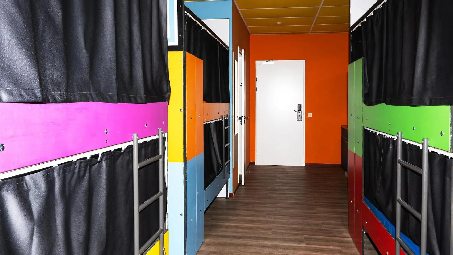 Amsterdam Teleport Hotel