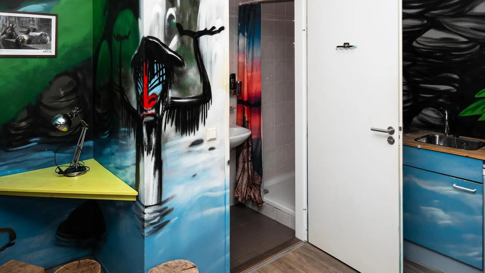 Amsterdam Teleport Hotel 3*,  Netherlands