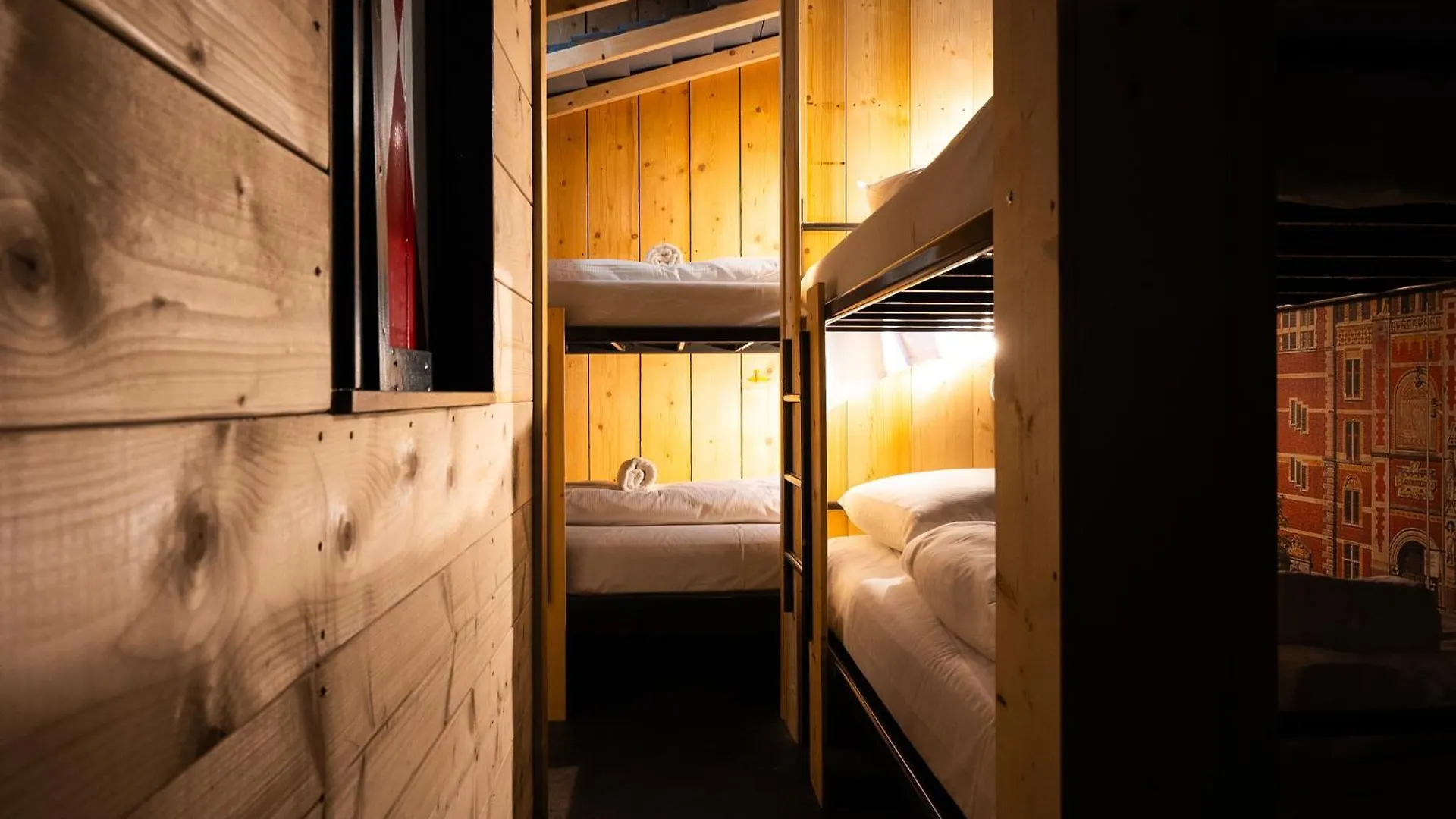 Amsterdam Teleport Hotel