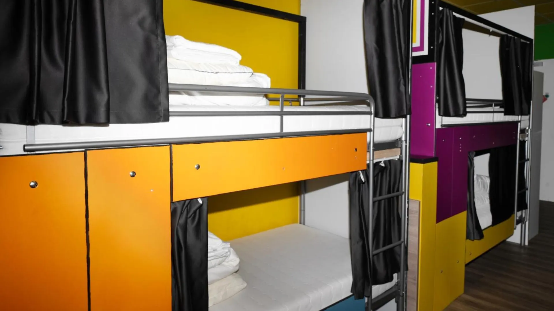 Amsterdam Teleport Hotel 3*,  Netherlands