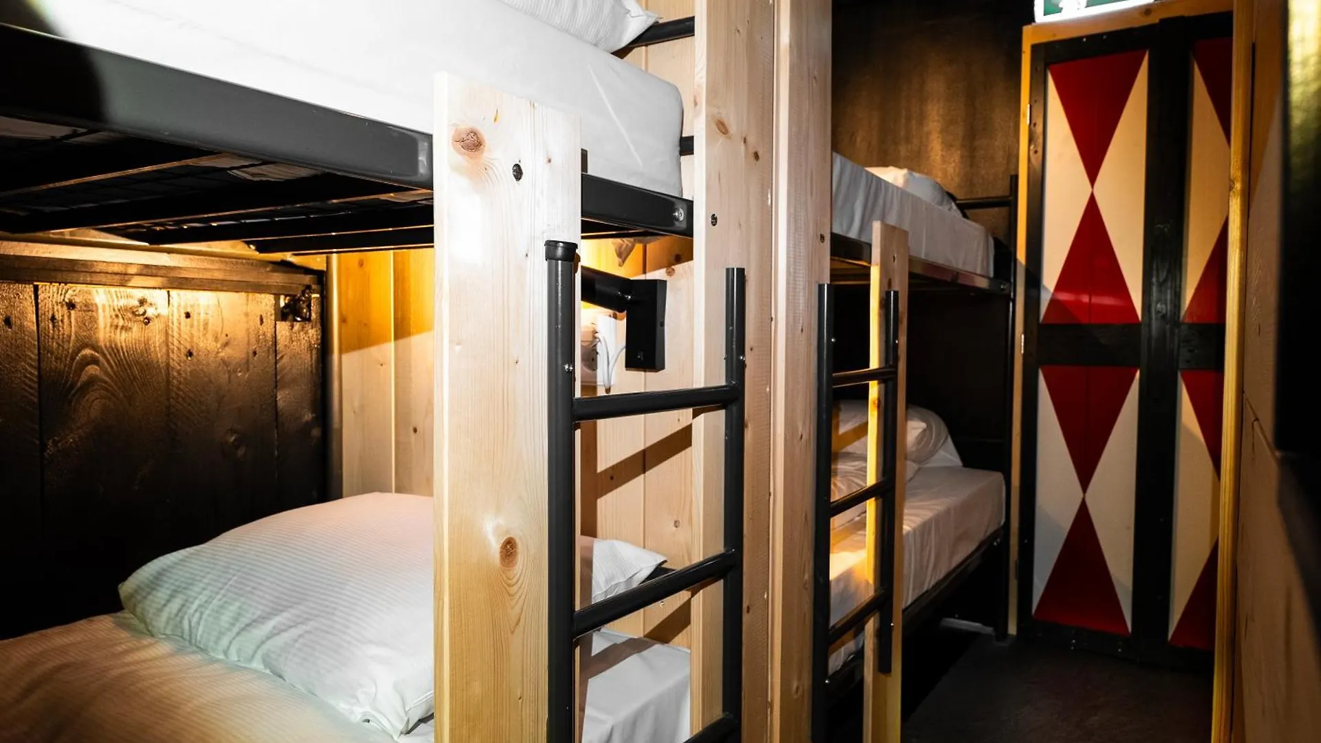 Amsterdam Teleport Hotel