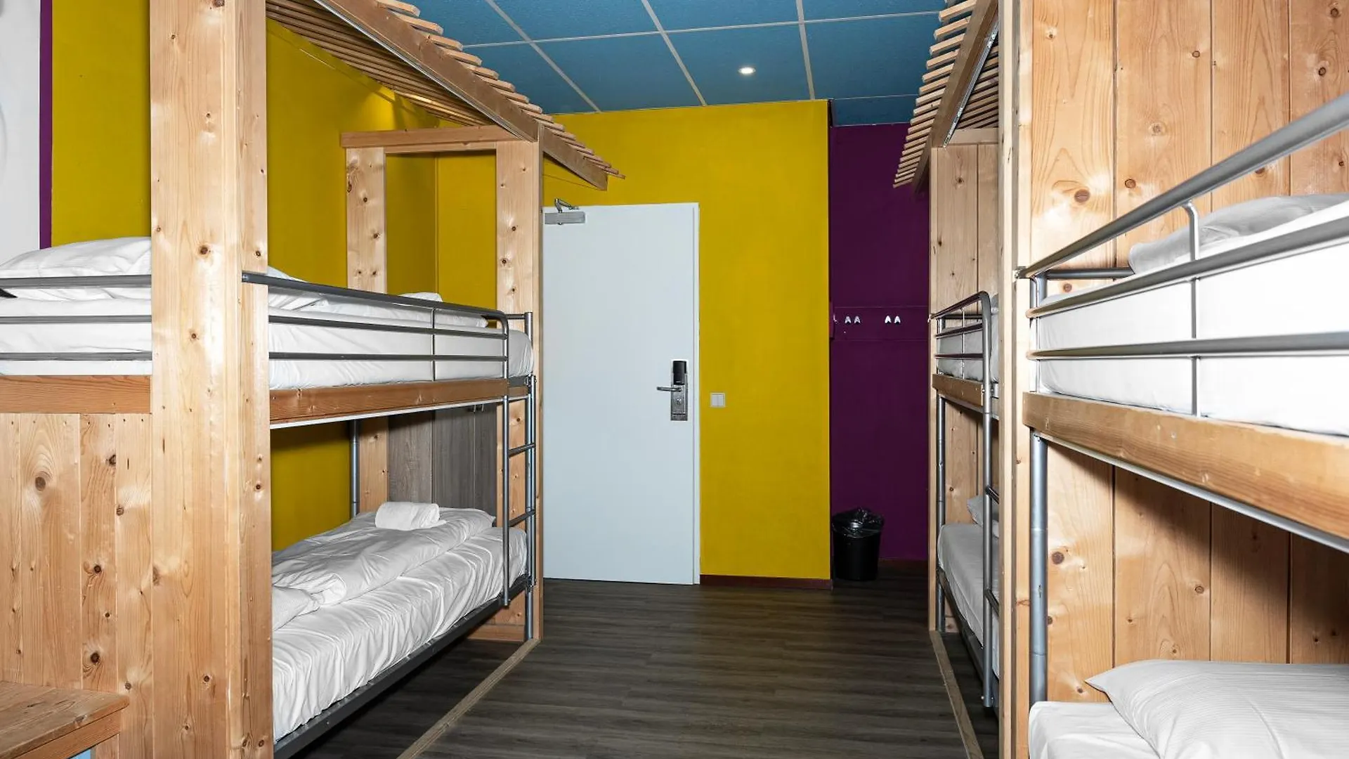 Amsterdam Teleport Hotel