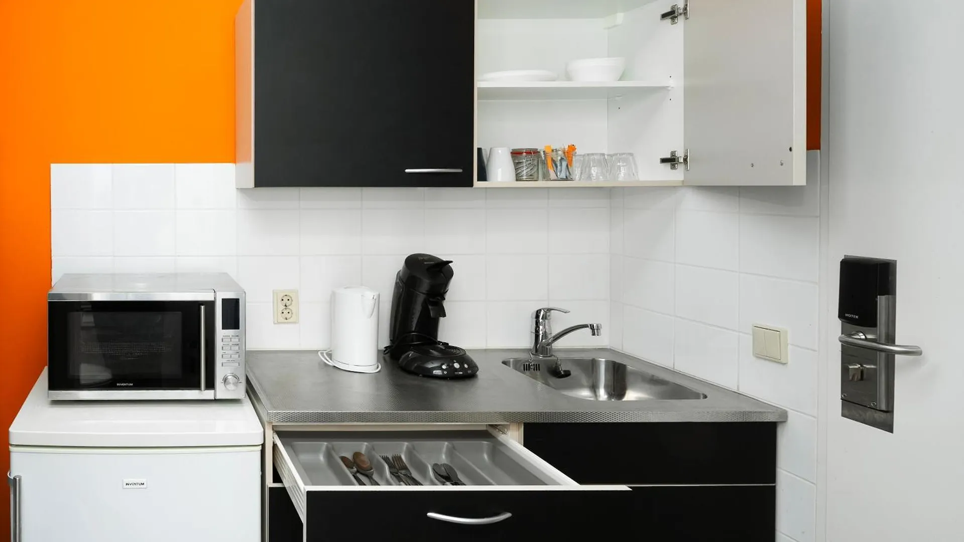 Amsterdam Teleport Hotel